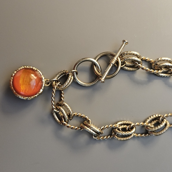 Gold Chain Bracelet w Coral Amulet - Picture 4 of 6
